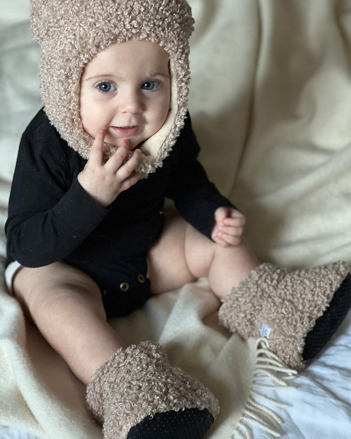 Teddy Baby Booties Oatmeal