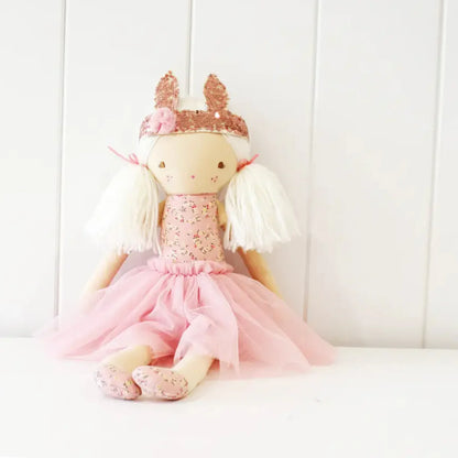 Sienna Doll Posy Heart
